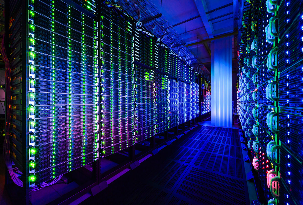 That are computers. Суперкомпьютеры 2022. Суперкомпьютер Trinity. Frontier суперкомпьютер. Суперкомпьютер Китай.