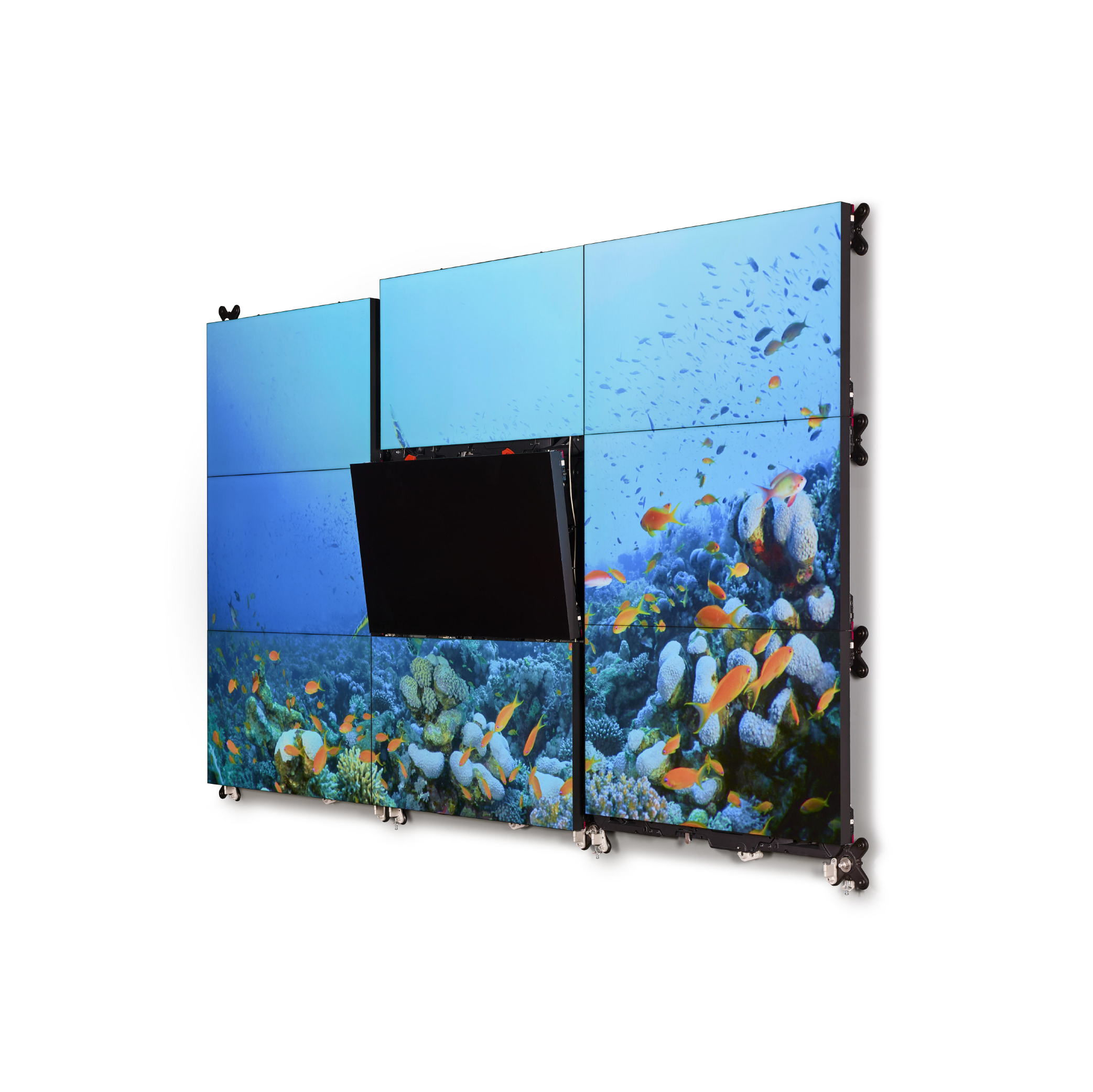 21-scansou-1693---comm--barco-video-wall-line-landing-page-creation-04
