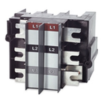 APC/Schneider Electric Adaptor for T3 Type Circuit Breaker 3 Pl